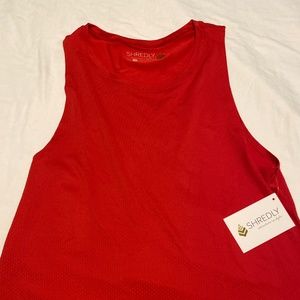 Shredly tank NWT Small